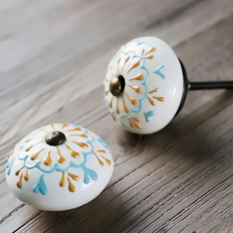 Cabinet Harware % LHC4806 Hand-Painted Snow ceramics Knobs
